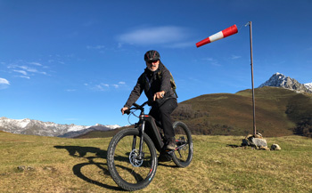 les trois maisons, gite de montagne en vallée d’aspe avec piscine, spa, sauna, animaux, stage sportif, location de velo electrique.