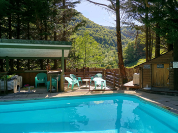 les trois maisons, gite de montagne en vallée d’aspe avec piscine, spa, sauna, animaux et stage sportif